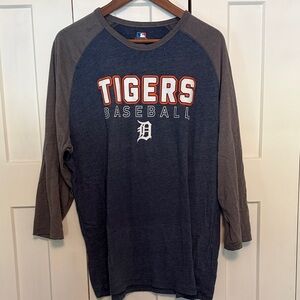 Genuine Merchandise Gray Baseball Tee